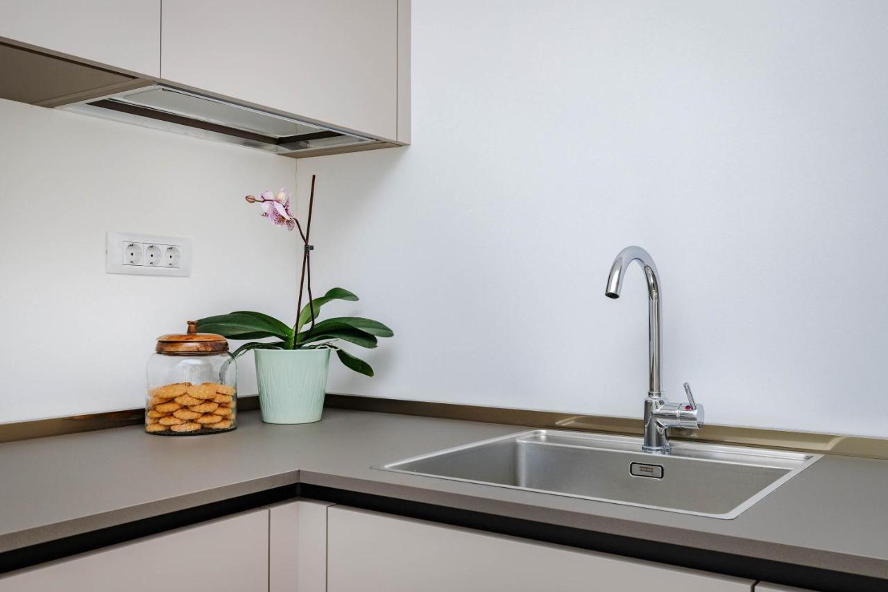 Apartment Klara Krk Town Extérieur photo